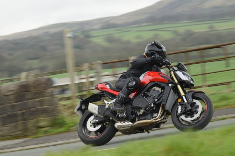 QJMOTOR SRK 800