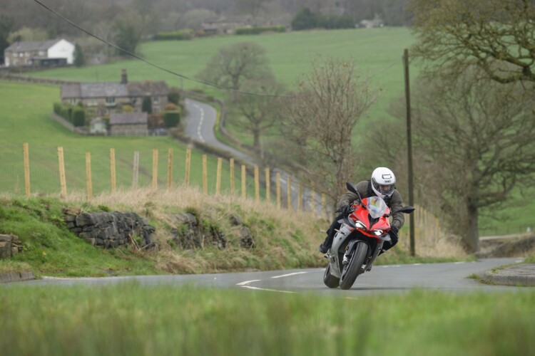 QJMOTOR SRK 921 RR