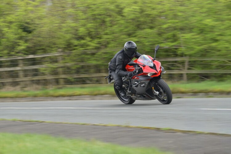 QJMOTOR SRK 921 RR