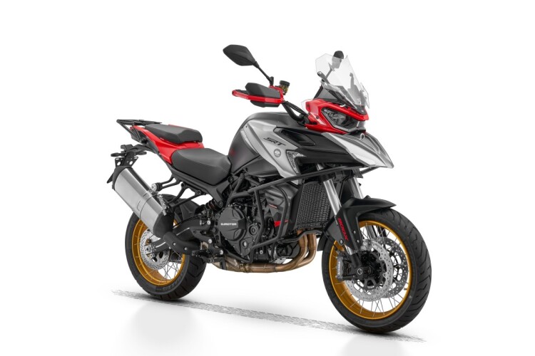 2026 QJMOTOR SRT 900 SX, Red/Silver - photo 3