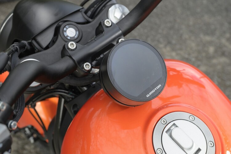 QJMOTOR SRV 125
