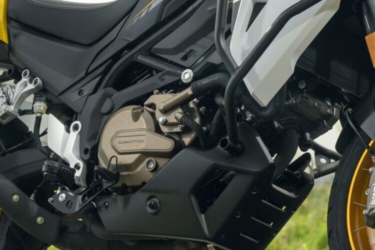 QJMOTOR SVT 650 X