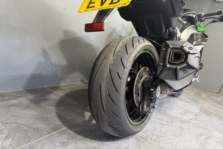 KAWASAKI NINJA 1000SX