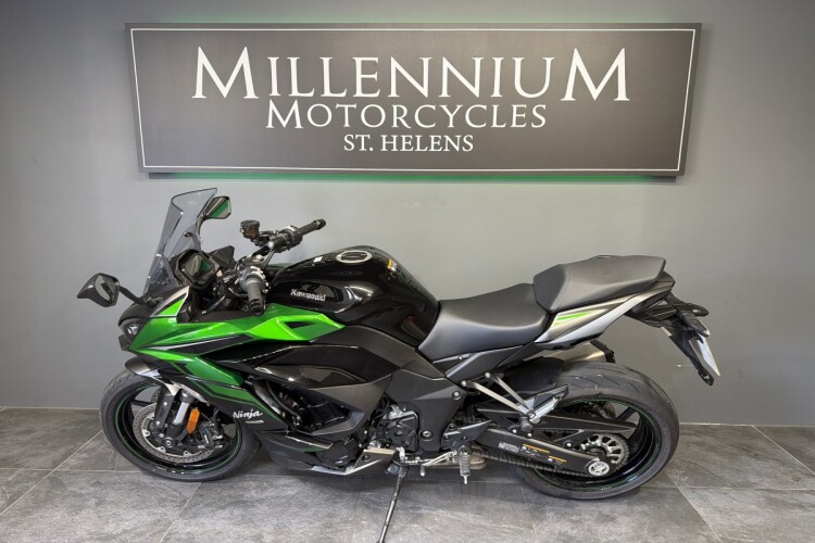 KAWASAKI NINJA 1000SX