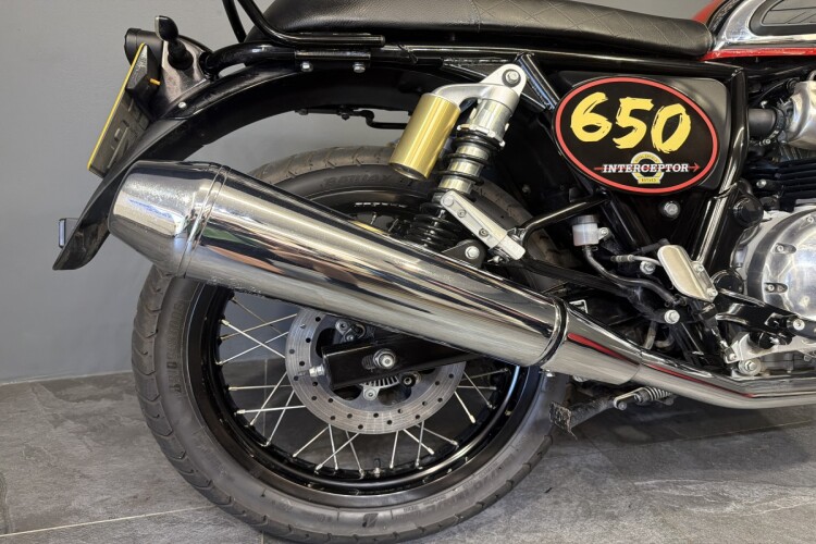 2022 ROYAL ENFIELD INTERCEPTOR 650, Silver And Red - photo 5
