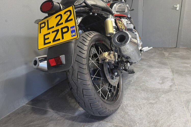2022 ROYAL ENFIELD INTERCEPTOR 650, Silver And Red - photo 6