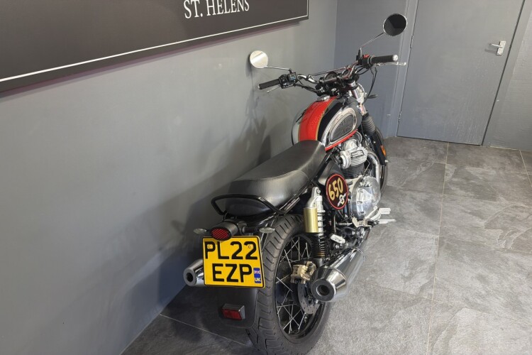 2022 ROYAL ENFIELD INTERCEPTOR 650, Silver And Red - photo 9