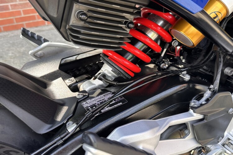 2024 BMW F900 XR, Blue - photo 6