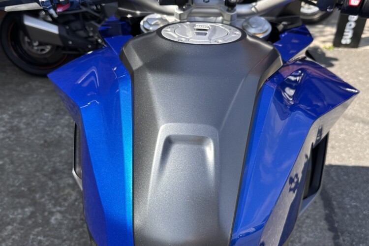 2024 BMW F900 XR, Blue - photo 8