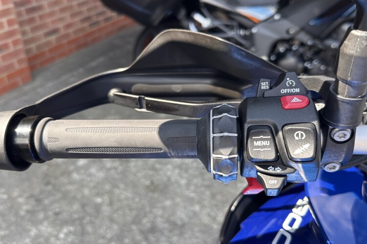 2024 BMW F900 XR, Blue - photo 12