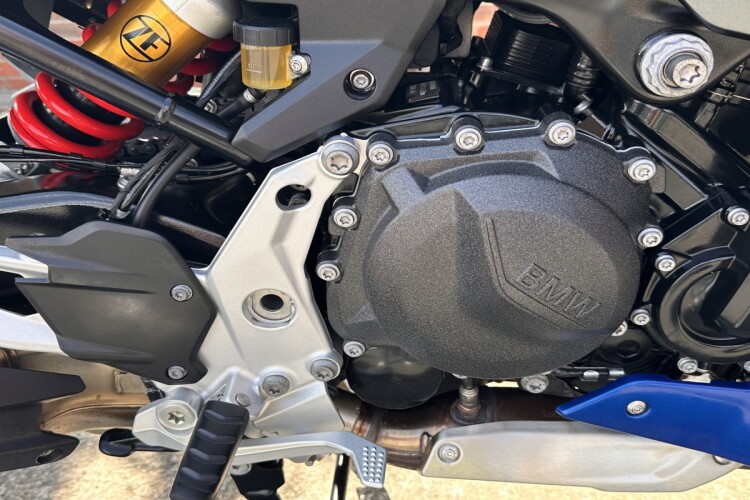 2024 BMW F900 XR, Blue - photo 16