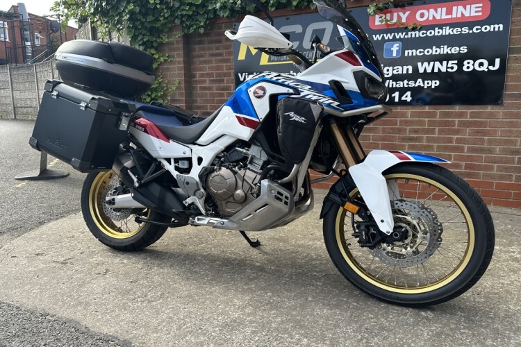 2018 HONDA CRF1000L AFRICA TWIN, White - photo 3