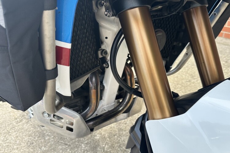 2018 HONDA CRF1000L AFRICA TWIN, White - photo 14