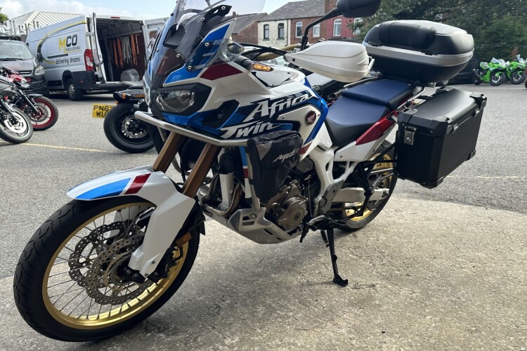 2018 HONDA CRF1000L AFRICA TWIN, White - photo 17