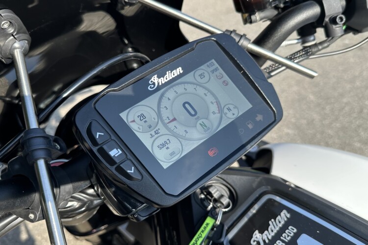 2022 INDIAN FTR SPORT, Ghost White - photo 15