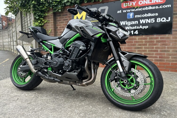 KAWASAKI Z900