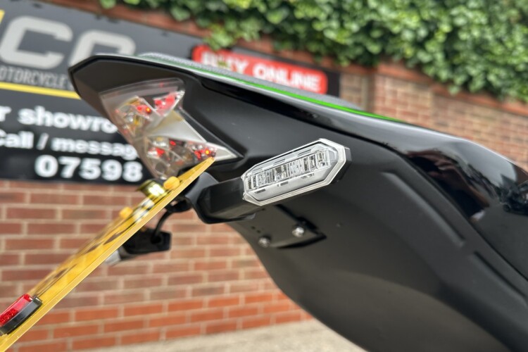 KAWASAKI Z900