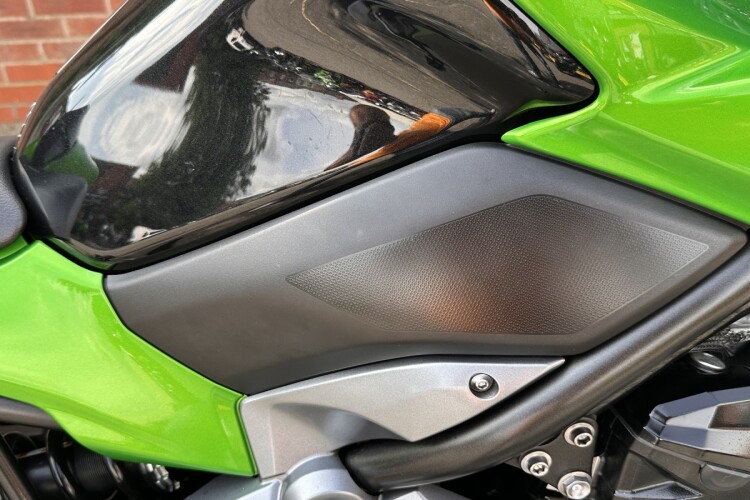 KAWASAKI Z900