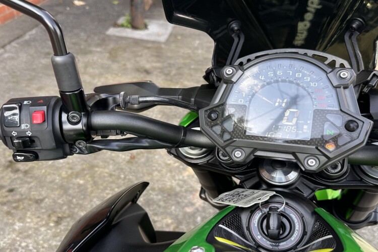 KAWASAKI Z900