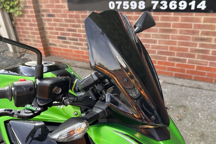 KAWASAKI Z900