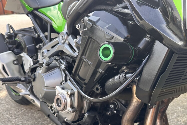 KAWASAKI Z900
