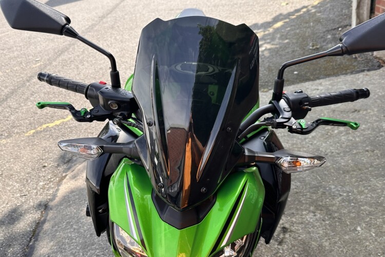 KAWASAKI Z900