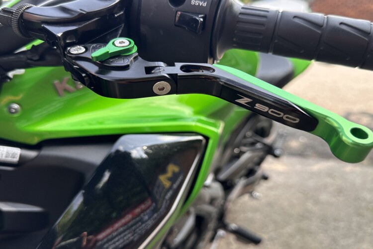 KAWASAKI Z900
