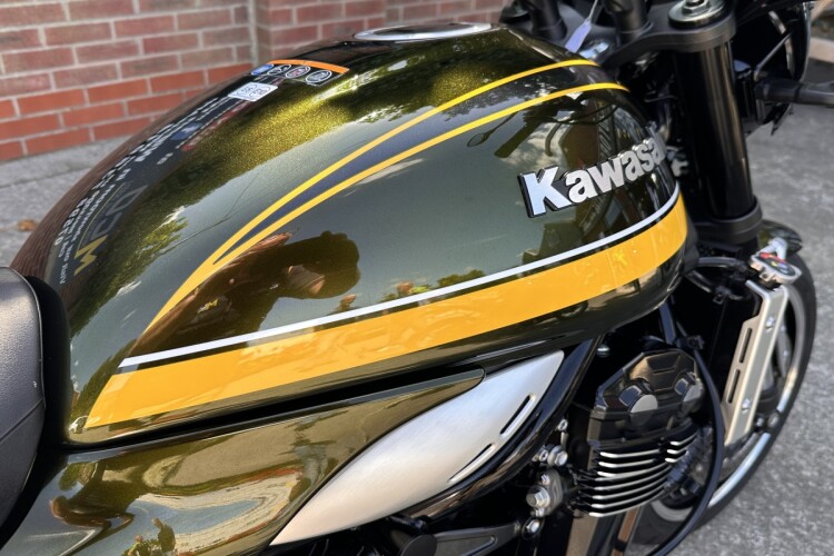 KAWASAKI Z900 RS