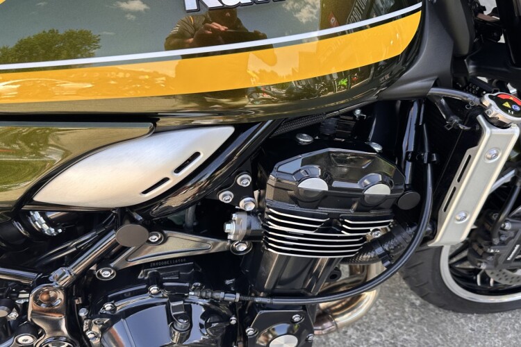 KAWASAKI Z900 RS
