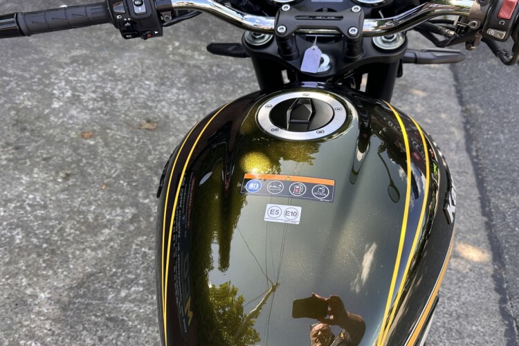KAWASAKI Z900 RS