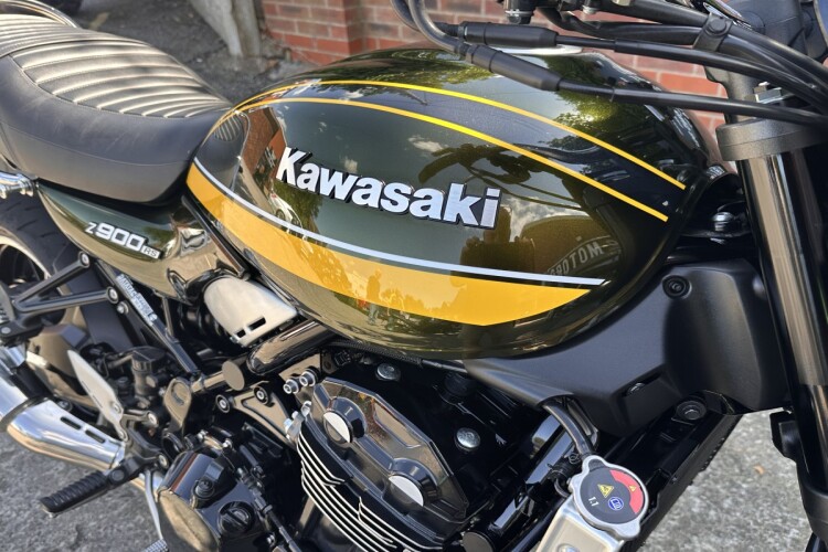 KAWASAKI Z900 RS