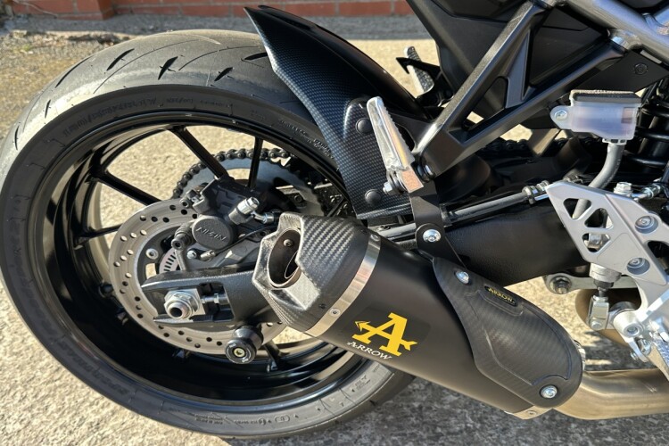 2025 SUZUKI GSX-8R, Black - photo 6