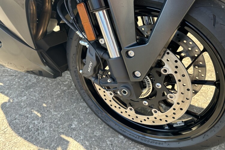 2025 SUZUKI GSX-8R, Black - photo 17