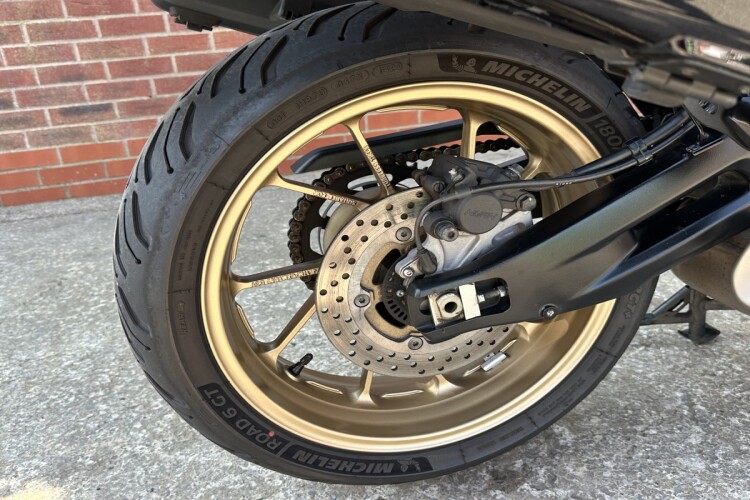 2024 YAMAHA TRACER 7 GT, Black - photo 6