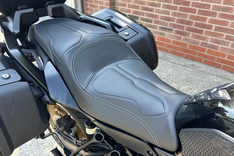 2024 YAMAHA TRACER 7 GT, Black - photo 8