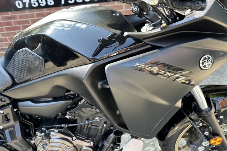 2024 YAMAHA TRACER 7 GT, Black - photo 9