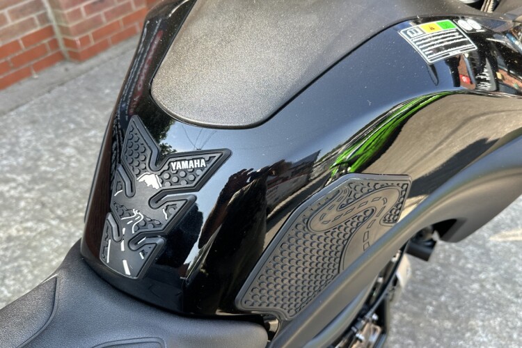2024 YAMAHA TRACER 7 GT, Black - photo 11