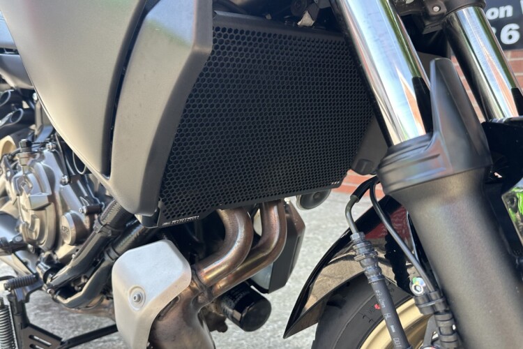 2024 YAMAHA TRACER 7 GT, Black - photo 16