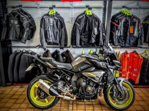 YAMAHA MT10