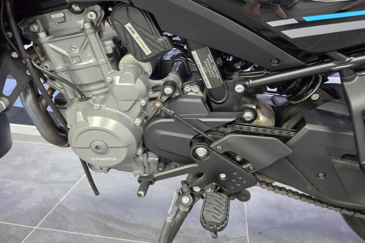 2025 CFMOTO 800MT SPORT, Black - photo 10