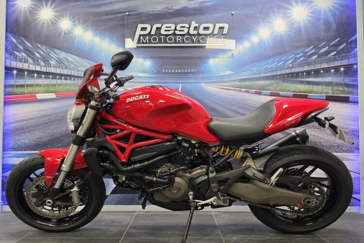 2015 DUCATI MONSTER 821, Red - photo 4