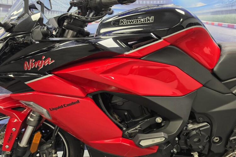 KAWASAKI NINJA 1000SX