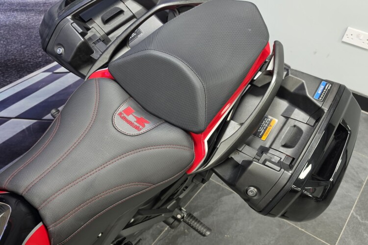 KAWASAKI NINJA 1000SX
