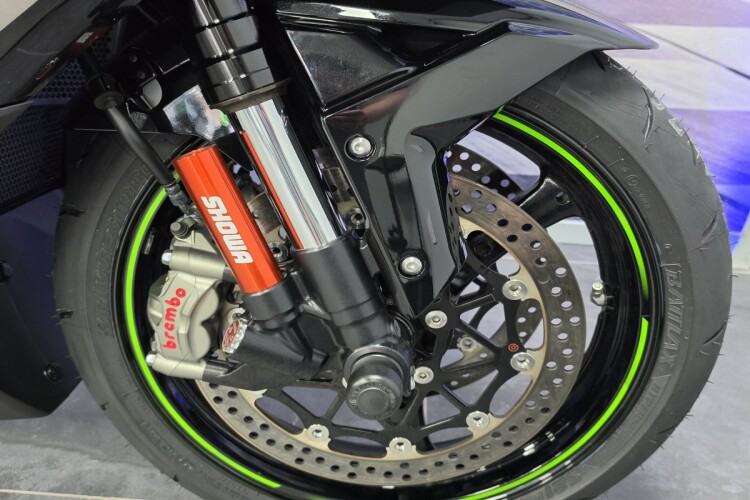 KAWASAKI NINJA ZX-10R
