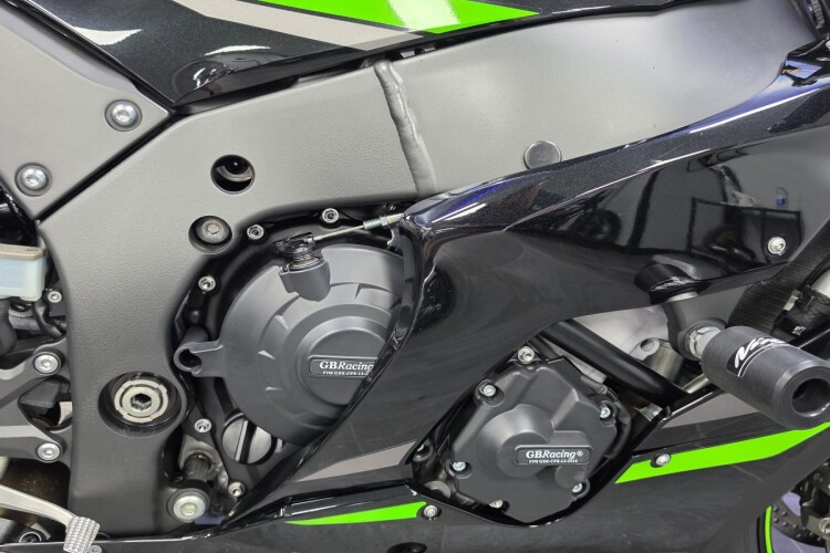 KAWASAKI NINJA ZX-10R