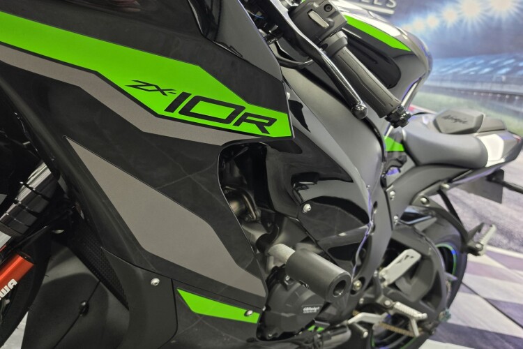KAWASAKI NINJA ZX-10R