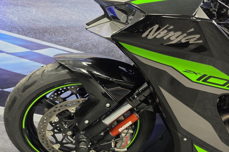 KAWASAKI NINJA ZX-10R