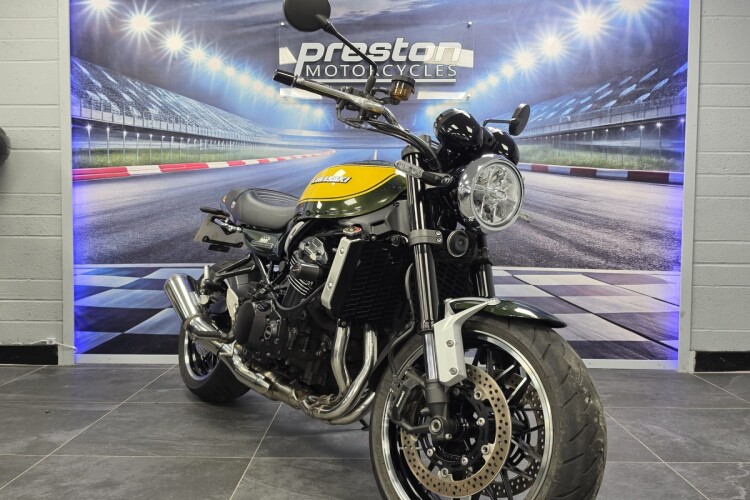 KAWASAKI Z900 RS