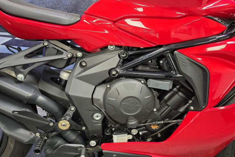 2022 MV AGUSTA F3 RR, Red - photo 10