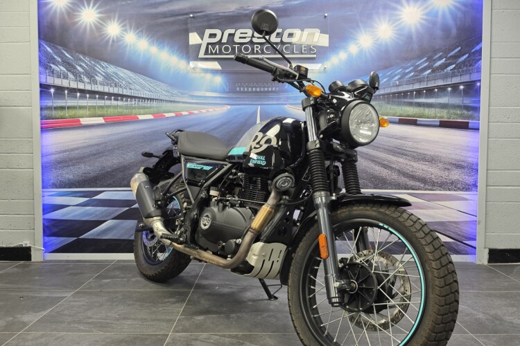 2025 ROYAL ENFIELD SCRAM 411, Silver And Black - photo 2
